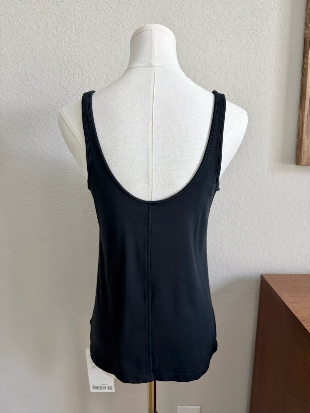 Lululemon NWT BeCalm V-Neck Tank Black Size Small Soft Modal French Terry - Picture 3 of 9